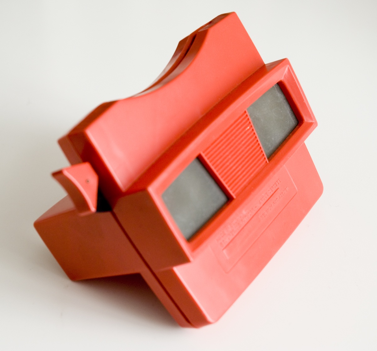 View-Master Model G, redesigned by Charles Harrison
