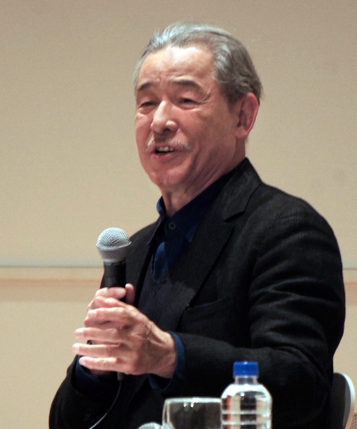 Issey Miyake speaking in Tokyo, 2016