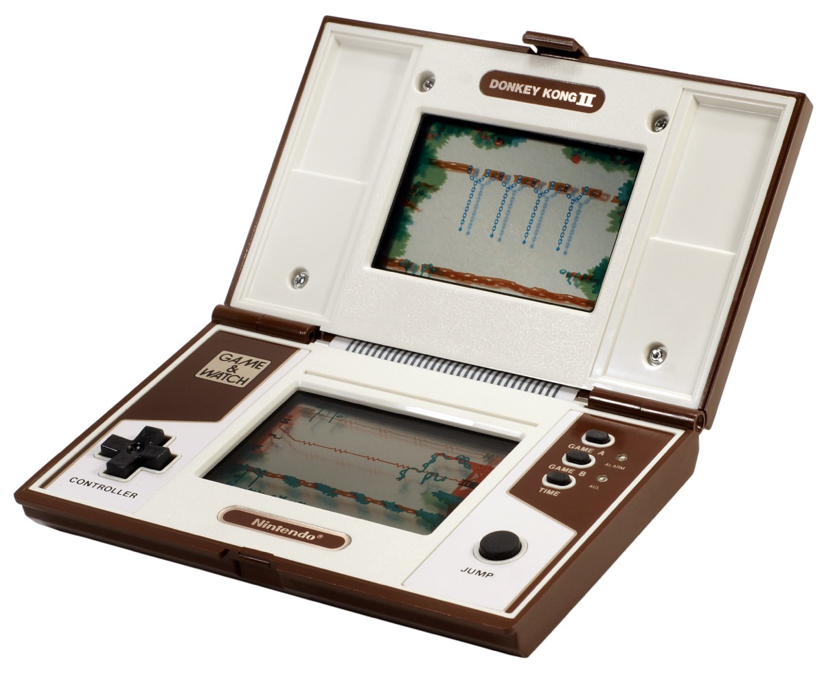 Game & Watch Donkey Kong II, dual screens and the cross-shaped D-pad